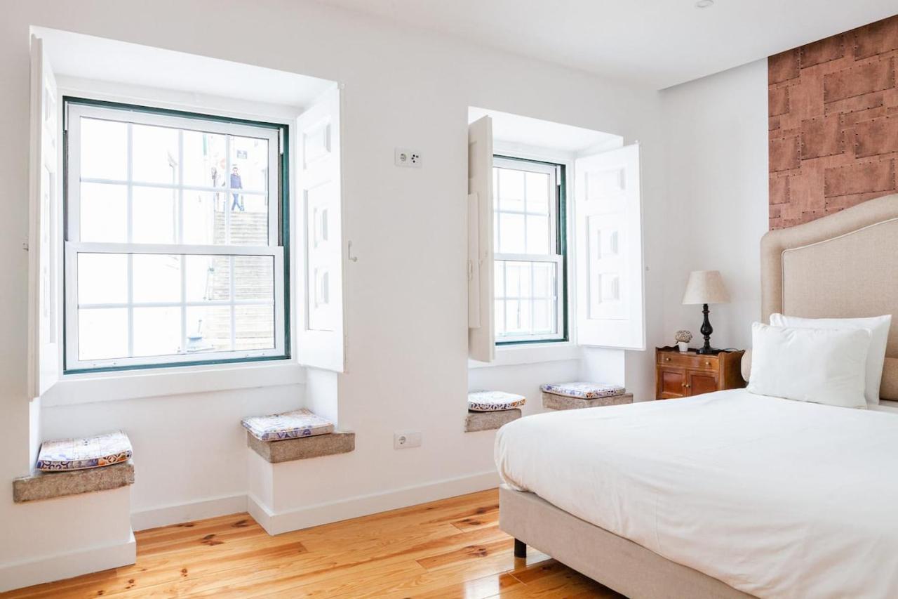 Alfama Delight: Panoramic River Views In Historic 18th Century Building Apartamento *